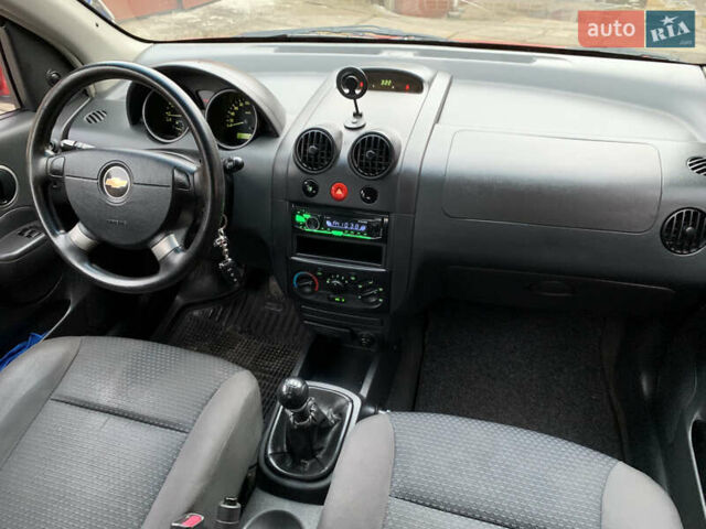 Червоний Шевроле Авео, об'ємом двигуна 1.5 л та пробігом 108 тис. км за 2950 $, фото 64 на Automoto.ua