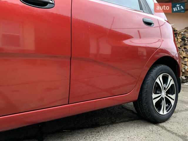 Червоний Шевроле Авео, об'ємом двигуна 1.5 л та пробігом 108 тис. км за 2950 $, фото 40 на Automoto.ua