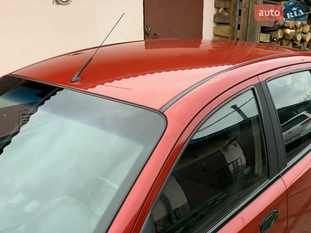 Червоний Шевроле Авео, об'ємом двигуна 1.5 л та пробігом 108 тис. км за 2950 $, фото 10 на Automoto.ua