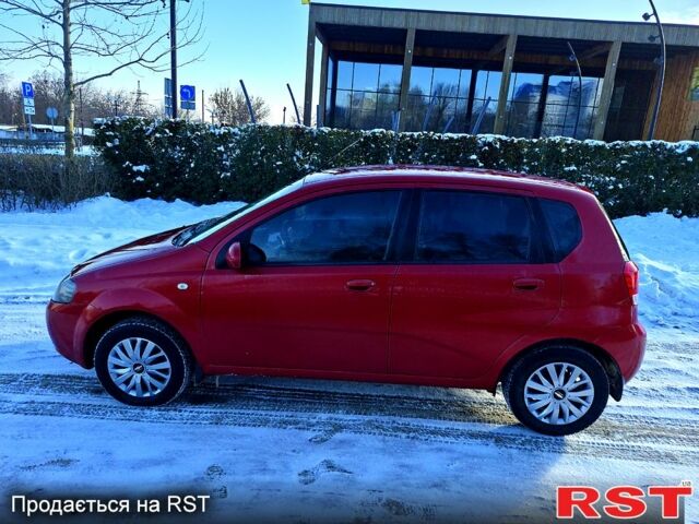 Красный Шевроле Авео, объемом двигателя 1.5 л и пробегом 148 тыс. км за 3750 $, фото 1 на Automoto.ua