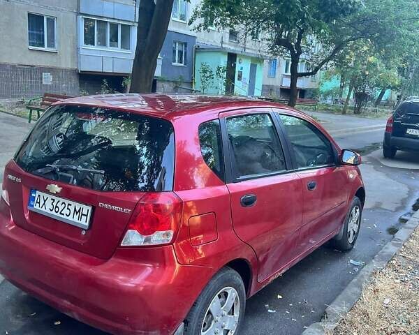 Красный Шевроле Авео, объемом двигателя 1.5 л и пробегом 110 тыс. км за 3000 $, фото 2 на Automoto.ua