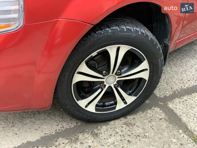 Червоний Шевроле Авео, об'ємом двигуна 1.5 л та пробігом 108 тис. км за 2950 $, фото 9 на Automoto.ua