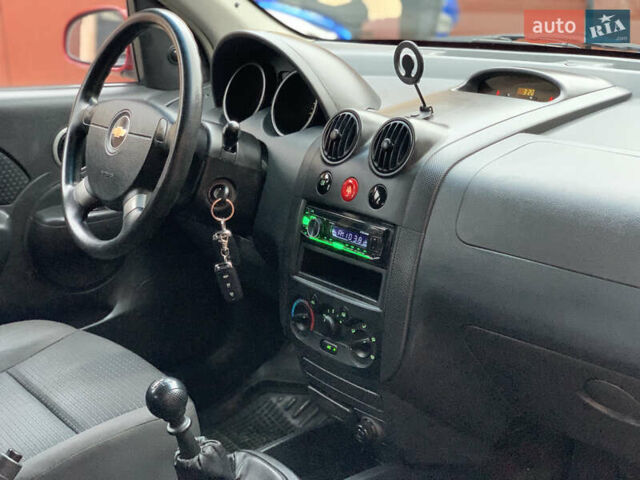 Червоний Шевроле Авео, об'ємом двигуна 1.5 л та пробігом 108 тис. км за 2950 $, фото 54 на Automoto.ua
