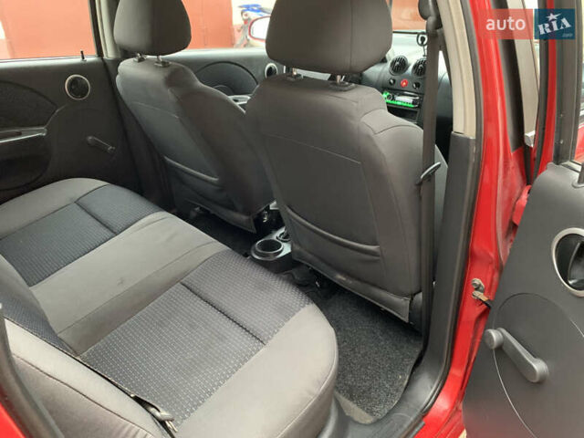 Червоний Шевроле Авео, об'ємом двигуна 1.5 л та пробігом 108 тис. км за 2950 $, фото 63 на Automoto.ua
