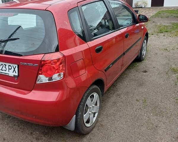 Красный Шевроле Авео, объемом двигателя 1.5 л и пробегом 81 тыс. км за 4500 $, фото 7 на Automoto.ua