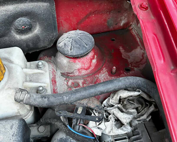 Червоний Шевроле Авео, об'ємом двигуна 1.5 л та пробігом 125 тис. км за 4000 $, фото 30 на Automoto.ua