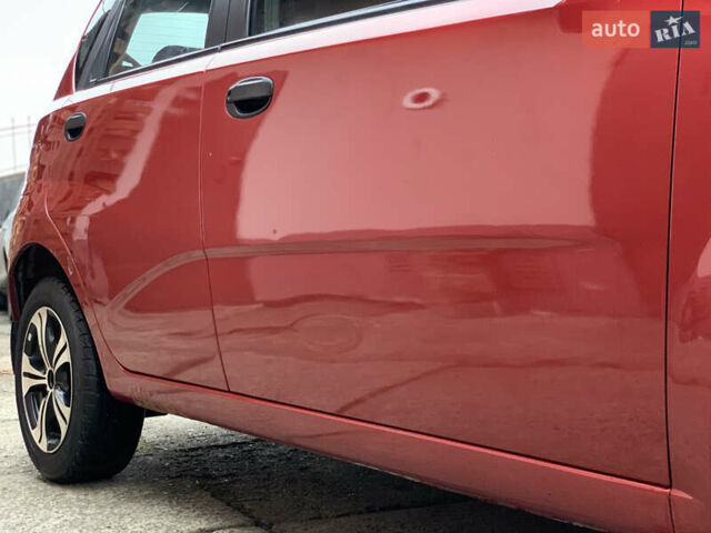 Червоний Шевроле Авео, об'ємом двигуна 1.5 л та пробігом 108 тис. км за 2950 $, фото 29 на Automoto.ua