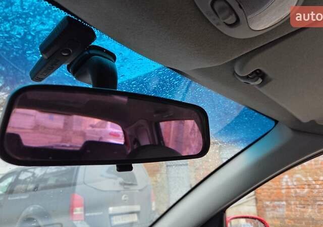 Красный Шевроле Авео, объемом двигателя 1.5 л и пробегом 177 тыс. км за 5500 $, фото 16 на Automoto.ua