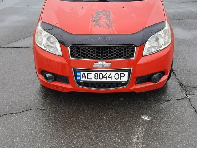Красный Шевроле Авео, объемом двигателя 1.2 л и пробегом 240 тыс. км за 3800 $, фото 2 на Automoto.ua