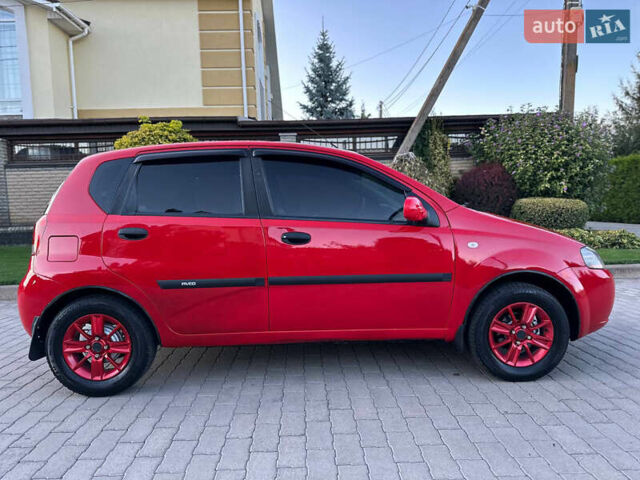 Красный Шевроле Авео, объемом двигателя 1.5 л и пробегом 191 тыс. км за 3500 $, фото 17 на Automoto.ua
