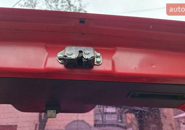 Красный Шевроле Авео, объемом двигателя 1.5 л и пробегом 177 тыс. км за 5500 $, фото 34 на Automoto.ua