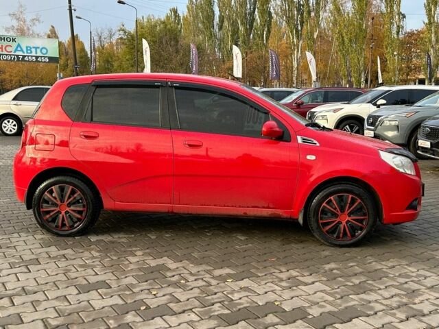 Красный Шевроле Авео, объемом двигателя 1.2 л и пробегом 240 тыс. км за 3999 $, фото 7 на Automoto.ua