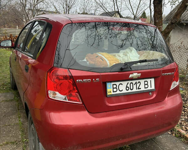 Красный Шевроле Авео, объемом двигателя 1.5 л и пробегом 121 тыс. км за 3200 $, фото 3 на Automoto.ua
