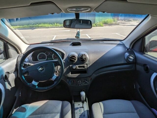 Червоний Шевроле Авео, об'ємом двигуна 1.5 л та пробігом 180 тис. км за 4500 $, фото 7 на Automoto.ua