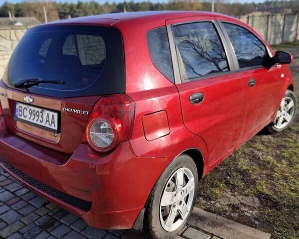 Красный Шевроле Авео, объемом двигателя 1.5 л и пробегом 150 тыс. км за 4800 $, фото 4 на Automoto.ua