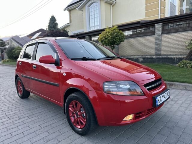 Червоний Шевроле Авео, об'ємом двигуна 1.5 л та пробігом 191 тис. км за 3500 $, фото 1 на Automoto.ua