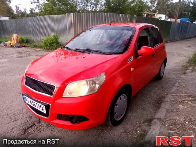 Красный Шевроле Авео, объемом двигателя 1.5 л и пробегом 224 тыс. км за 4500 $, фото 1 на Automoto.ua