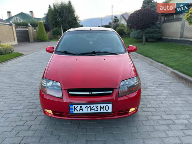 Красный Шевроле Авео, объемом двигателя 1.5 л и пробегом 191 тыс. км за 3500 $, фото 7 на Automoto.ua