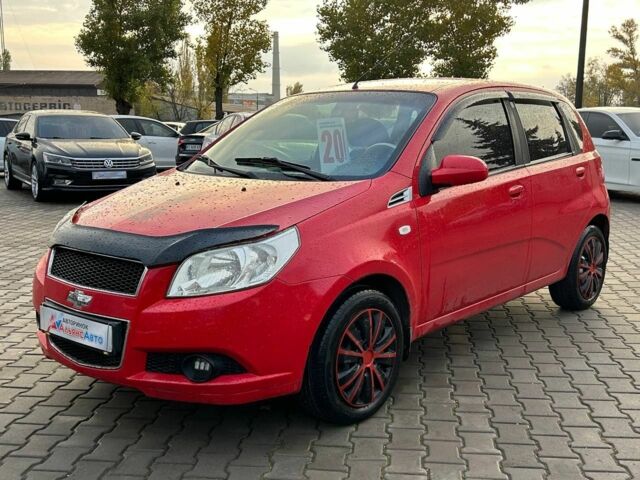 Красный Шевроле Авео, объемом двигателя 1.2 л и пробегом 240 тыс. км за 3999 $, фото 2 на Automoto.ua