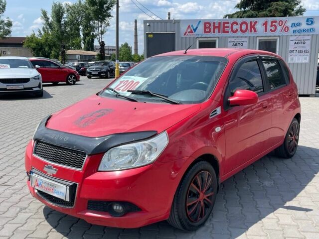 Красный Шевроле Авео, объемом двигателя 1.2 л и пробегом 220 тыс. км за 4000 $, фото 2 на Automoto.ua