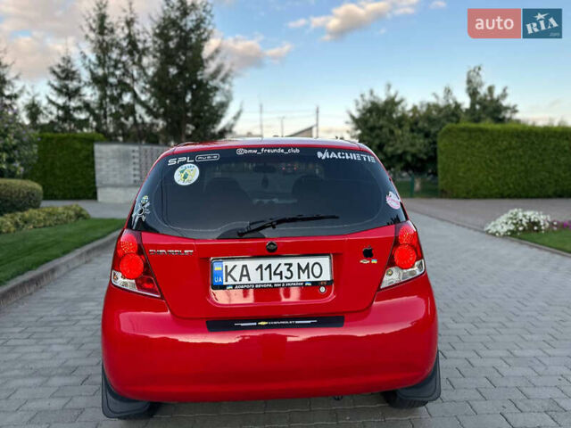 Красный Шевроле Авео, объемом двигателя 1.5 л и пробегом 191 тыс. км за 3500 $, фото 22 на Automoto.ua