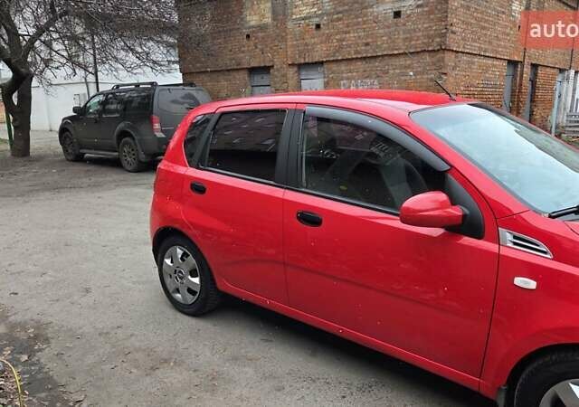 Красный Шевроле Авео, объемом двигателя 1.5 л и пробегом 177 тыс. км за 5500 $, фото 6 на Automoto.ua