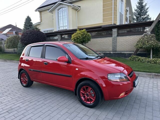 Червоний Шевроле Авео, об'ємом двигуна 1.5 л та пробігом 191 тис. км за 3500 $, фото 2 на Automoto.ua