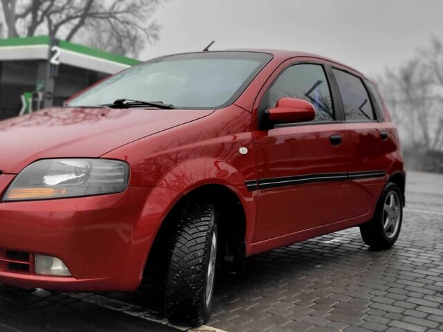 Красный Шевроле Авео, объемом двигателя 1.5 л и пробегом 220 тыс. км за 3650 $, фото 14 на Automoto.ua