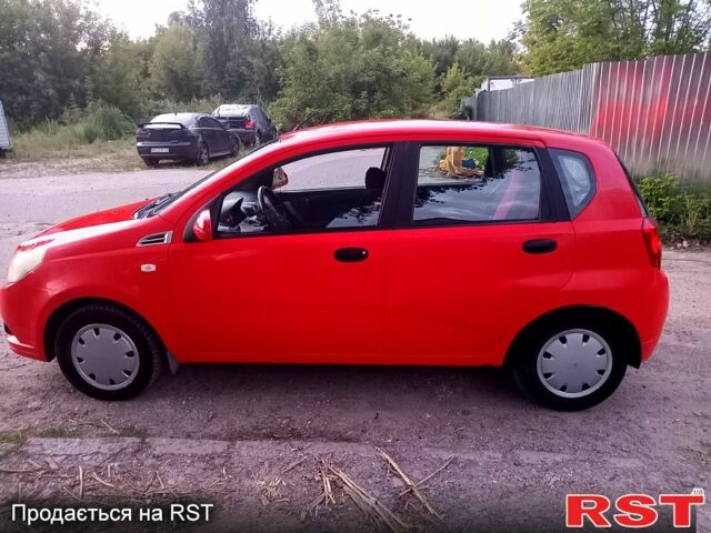 Красный Шевроле Авео, объемом двигателя 1.5 л и пробегом 224 тыс. км за 4500 $, фото 2 на Automoto.ua
