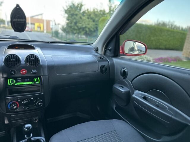 Червоний Шевроле Авео, об'ємом двигуна 1.5 л та пробігом 191 тис. км за 3500 $, фото 21 на Automoto.ua