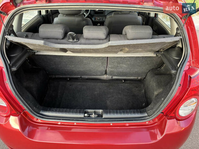 Червоний Шевроле Авео, об'ємом двигуна 1.21 л та пробігом 185 тис. км за 3700 $, фото 13 на Automoto.ua