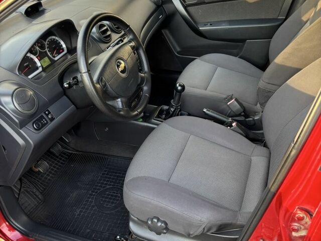 Червоний Шевроле Авео, об'ємом двигуна 1.2 л та пробігом 185 тис. км за 3900 $, фото 8 на Automoto.ua