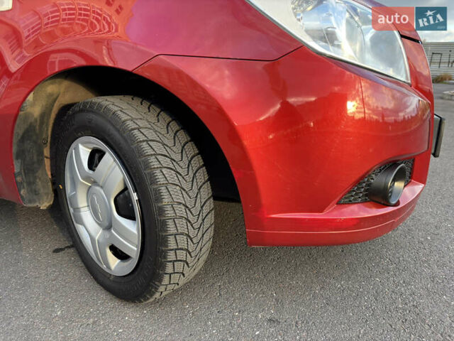 Червоний Шевроле Авео, об'ємом двигуна 1.21 л та пробігом 185 тис. км за 3700 $, фото 14 на Automoto.ua