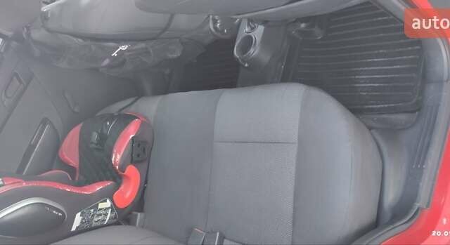 Красный Шевроле Авео, объемом двигателя 1.2 л и пробегом 187 тыс. км за 3500 $, фото 7 на Automoto.ua