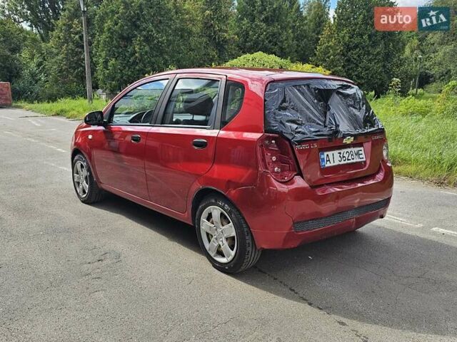 Красный Шевроле Авео, объемом двигателя 1.5 л и пробегом 96 тыс. км за 3000 $, фото 5 на Automoto.ua