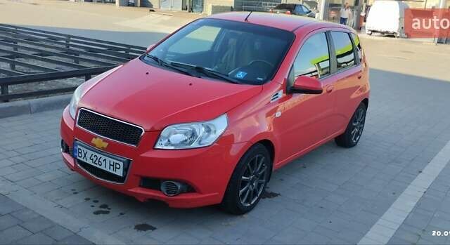 Красный Шевроле Авео, объемом двигателя 1.2 л и пробегом 187 тыс. км за 3500 $, фото 4 на Automoto.ua