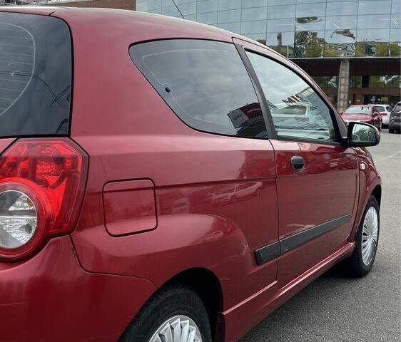 Красный Шевроле Авео, объемом двигателя 1.5 л и пробегом 190 тыс. км за 4300 $, фото 6 на Automoto.ua