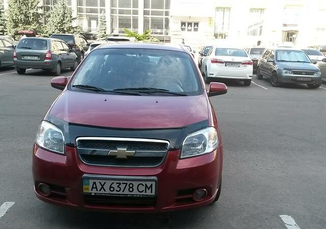Красный Шевроле Авео, объемом двигателя 1.5 л и пробегом 165 тыс. км за 4000 $, фото 3 на Automoto.ua