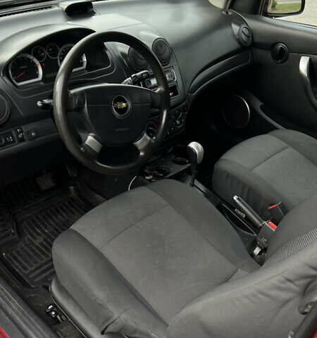 Красный Шевроле Авео, объемом двигателя 1.5 л и пробегом 191 тыс. км за 4300 $, фото 15 на Automoto.ua