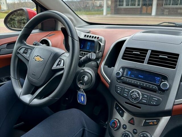 Червоний Шевроле Авео, об'ємом двигуна 14 л та пробігом 154 тис. км за 6799 $, фото 9 на Automoto.ua