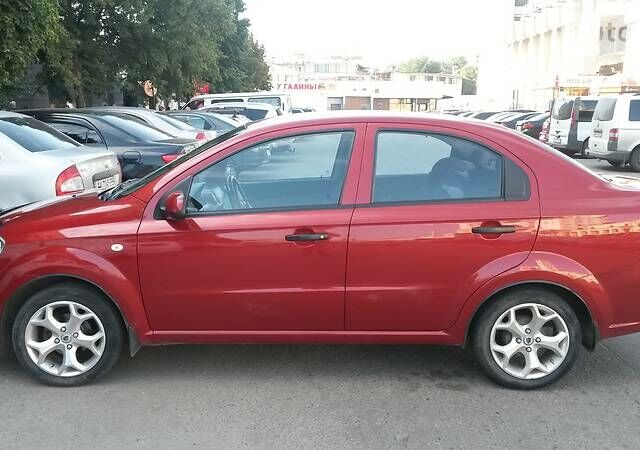 Красный Шевроле Авео, объемом двигателя 1.5 л и пробегом 165 тыс. км за 4000 $, фото 4 на Automoto.ua