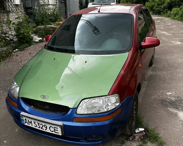 Червоний Шевроле Авео, об'ємом двигуна 1.4 л та пробігом 150 тис. км за 2200 $, фото 6 на Automoto.ua