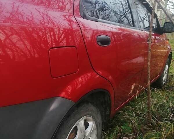 Красный Шевроле Авео, объемом двигателя 1.5 л и пробегом 250 тыс. км за 2650 $, фото 13 на Automoto.ua