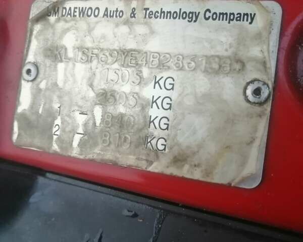 Красный Шевроле Авео, объемом двигателя 1.5 л и пробегом 250 тыс. км за 2650 $, фото 20 на Automoto.ua