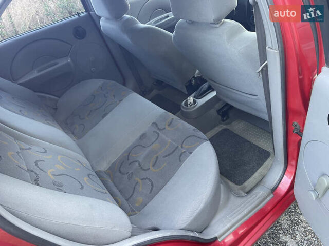 Червоний Шевроле Авео, об'ємом двигуна 1.5 л та пробігом 150 тис. км за 2999 $, фото 9 на Automoto.ua