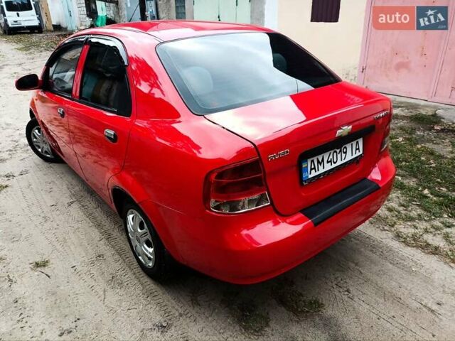 Красный Шевроле Авео, объемом двигателя 1.5 л и пробегом 178 тыс. км за 3150 $, фото 4 на Automoto.ua