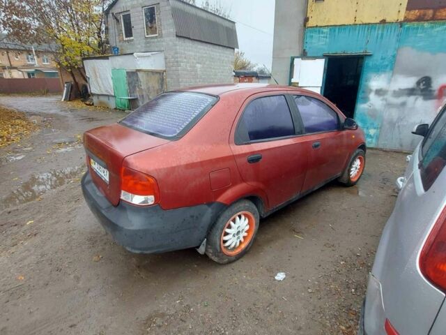 Красный Шевроле Авео, объемом двигателя 1.5 л и пробегом 200 тыс. км за 1450 $, фото 3 на Automoto.ua