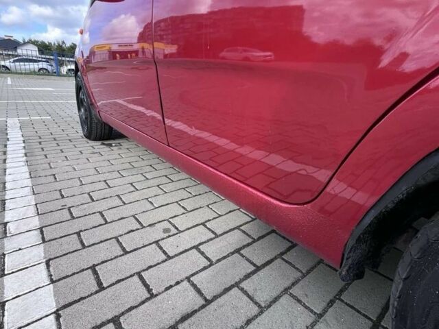 Красный Шевроле Авео, объемом двигателя 1.5 л и пробегом 200 тыс. км за 1950 $, фото 2 на Automoto.ua