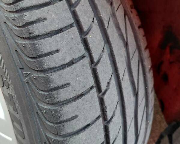 Красный Шевроле Авео, объемом двигателя 1.5 л и пробегом 150 тыс. км за 3750 $, фото 10 на Automoto.ua