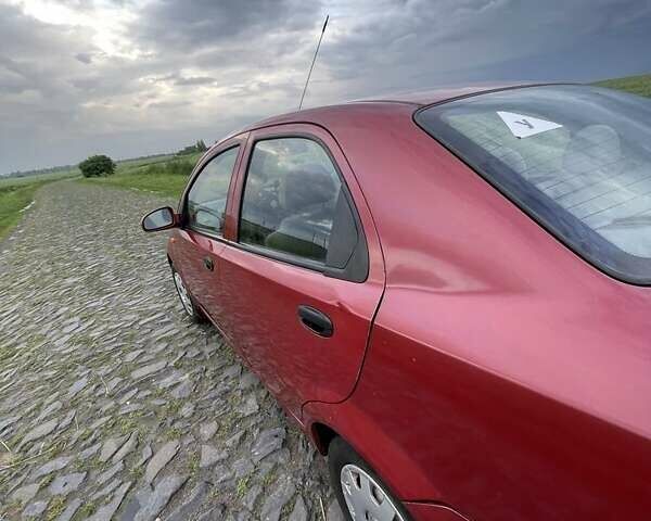 Красный Шевроле Авео, объемом двигателя 1.5 л и пробегом 192 тыс. км за 3000 $, фото 10 на Automoto.ua